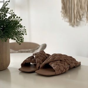 Steve Madden Marina Sandal - never worn